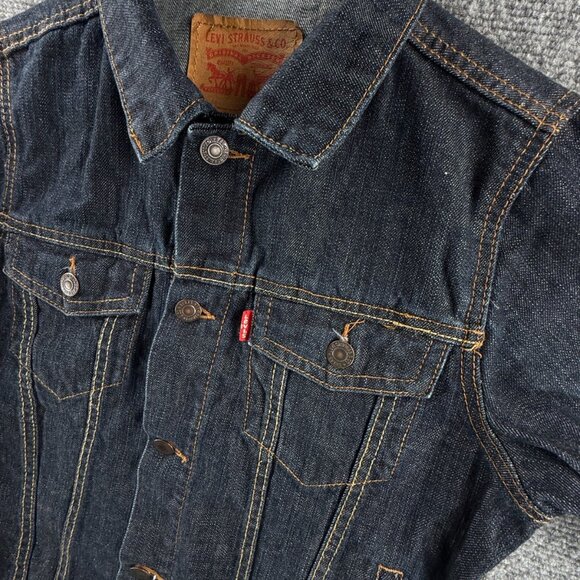 Levis Denim Jacket Boys Size Medium Blue Dark Wash Metal Buttons Classic Cotton - Picture 3 of 15